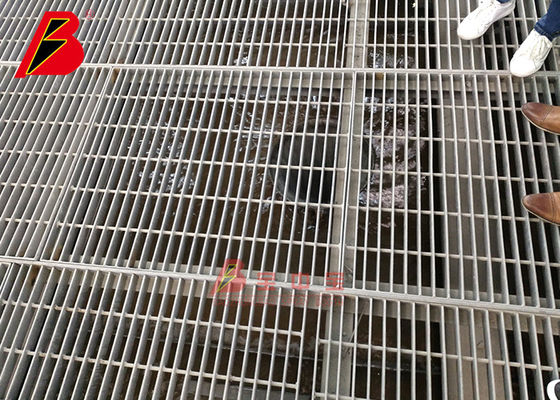 Qualität 1.0m minimale Spritzlackierverfahren-Fertigungsstraße mit Wasser-Rotations-Filter Sytem usine